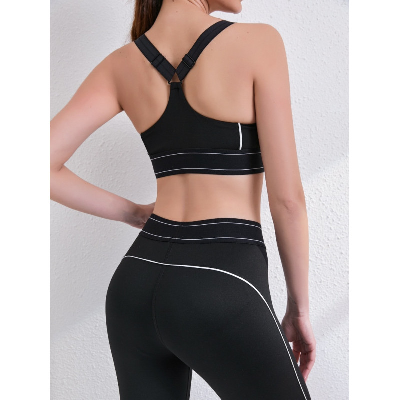 wome-yogar-wear
